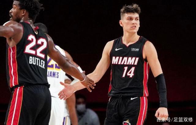 表现可谓令 表现可谓令